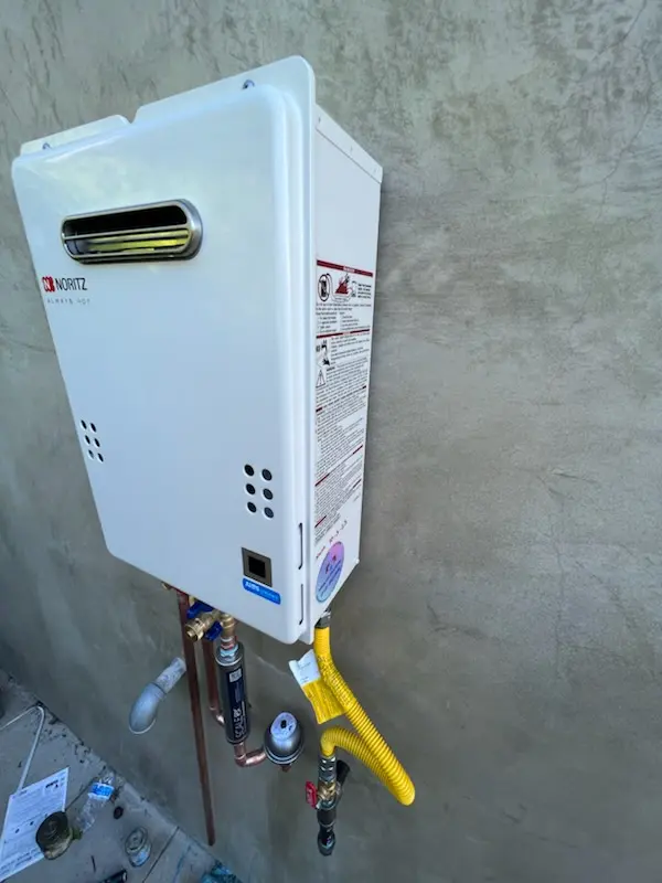 Tankless water heater installation for Speedwell homes